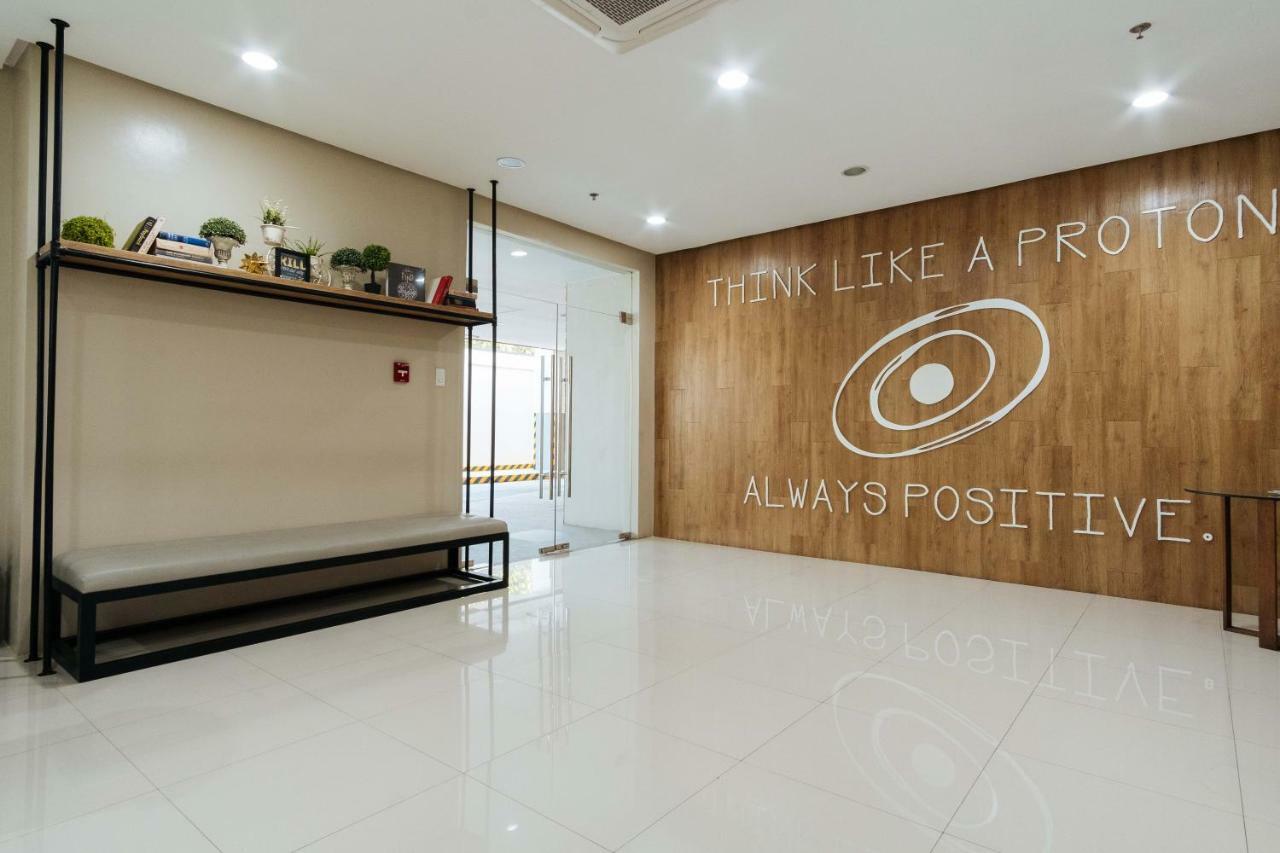 Reddoorz Premium @ Vista Heights Legarda Hotel Manila Kültér fotó