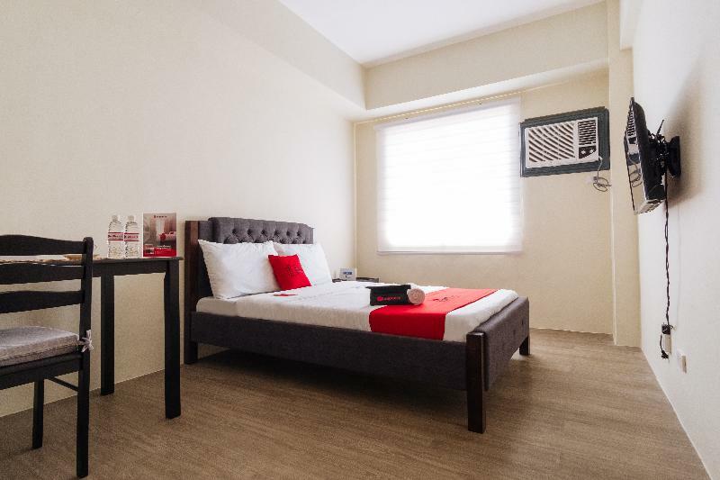 Reddoorz Premium @ Vista Heights Legarda Hotel Manila Kültér fotó